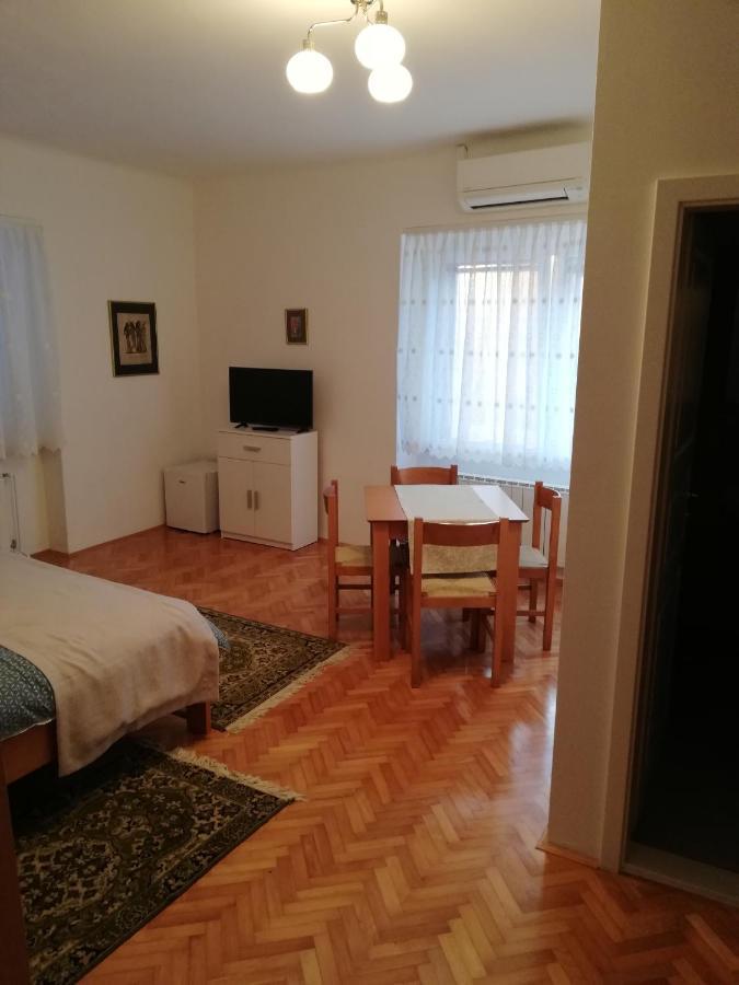 Bed and Breakfast Sobe Sabec Постойна Экстерьер фото